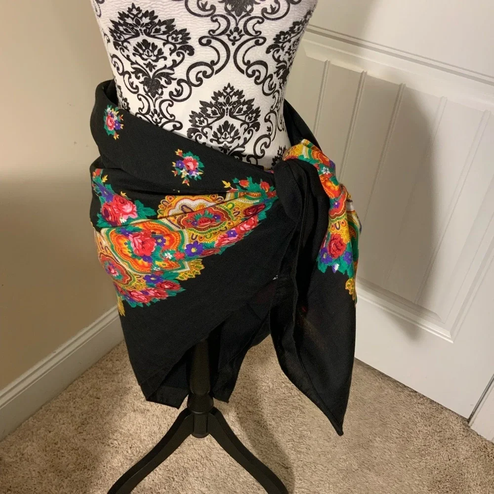 Black Floral Patterned Women's Scarf - Vibrant Multicolor Design